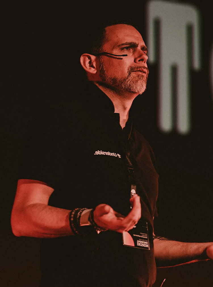 Photo de Christophe de chez Underside lors d'une conférence