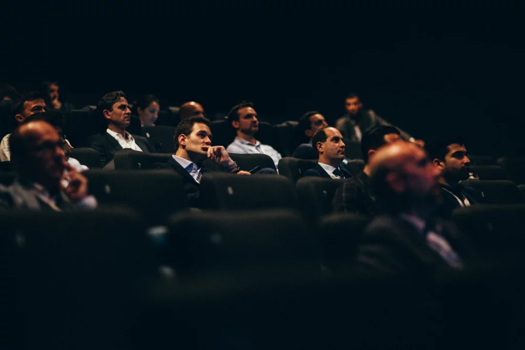 Photo d'un workshop organiser par underside autour des chatbots au kinepolis imagibraine