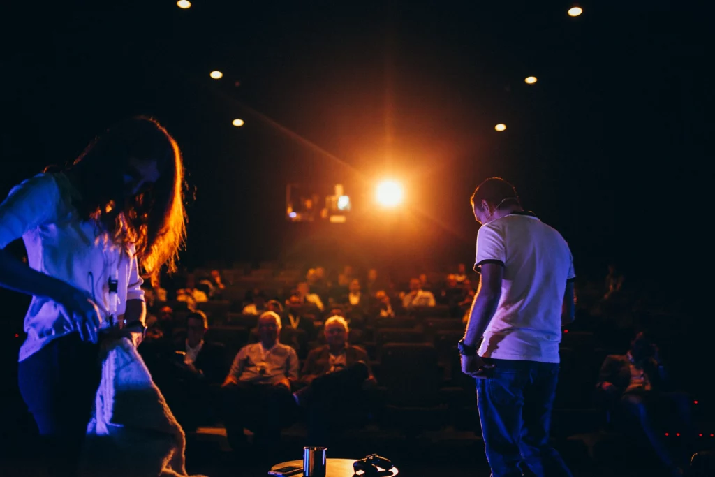 Photo d'un workshop organiser par underside autour des chatbots au kinepolis imagibraine