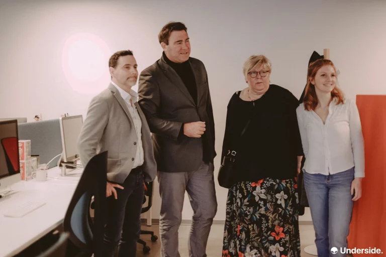 Photo lors de la visite du ministre Denis Ducarme